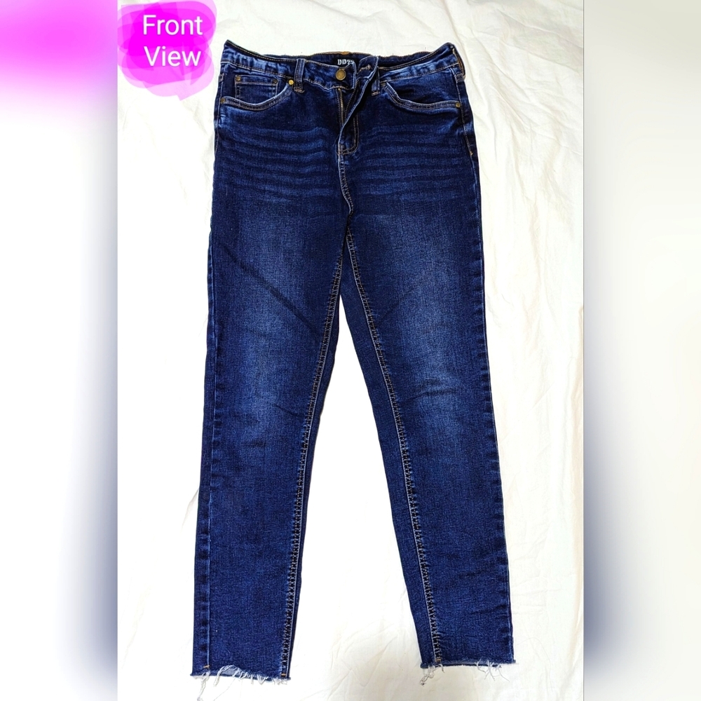 DD77 ladies size 9 high rise jeans, EUC